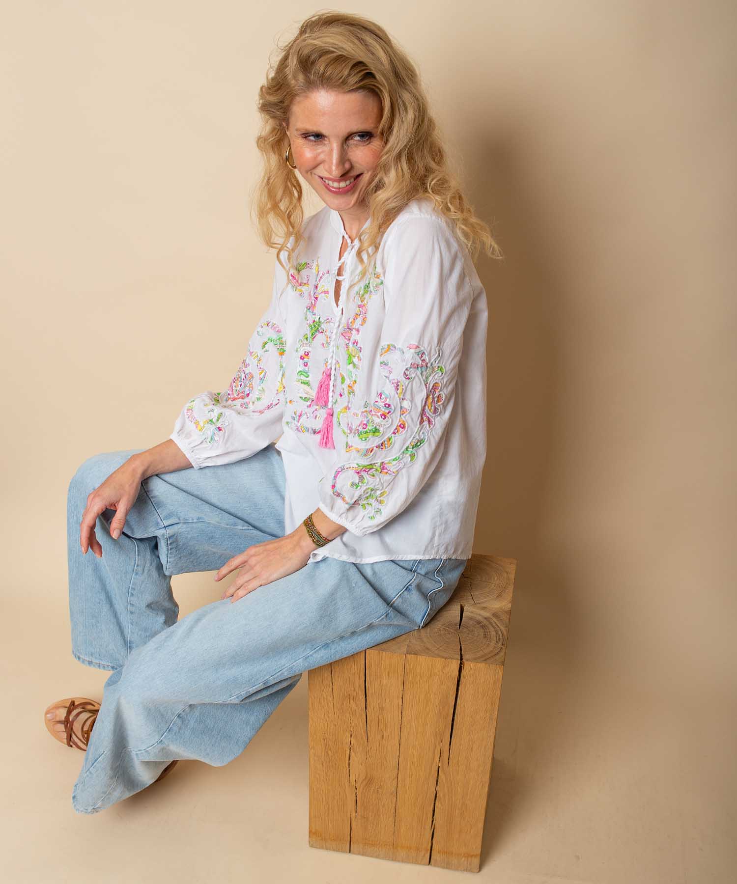 Emily van den Bergh Tunikabluse aus reiner Baumwolle mit Stick-Applikation | Modehaus Wörmann