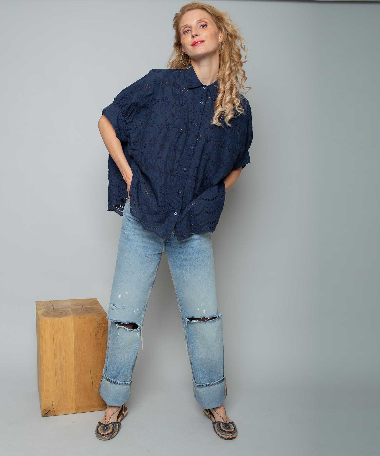 Emily van den Bergh Oversized Hemdbluse mit Lochstickerei | Modehaus Wörmann