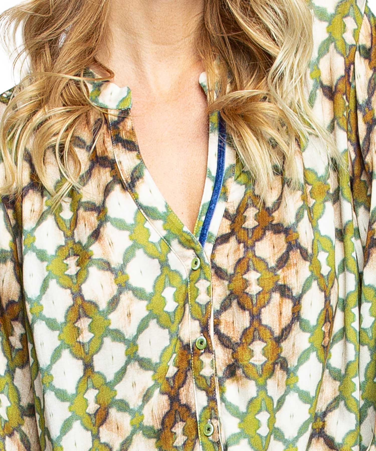 Lässige Shirtbluse von Emily van den Bergh im grafischen Fade-Out-Druck