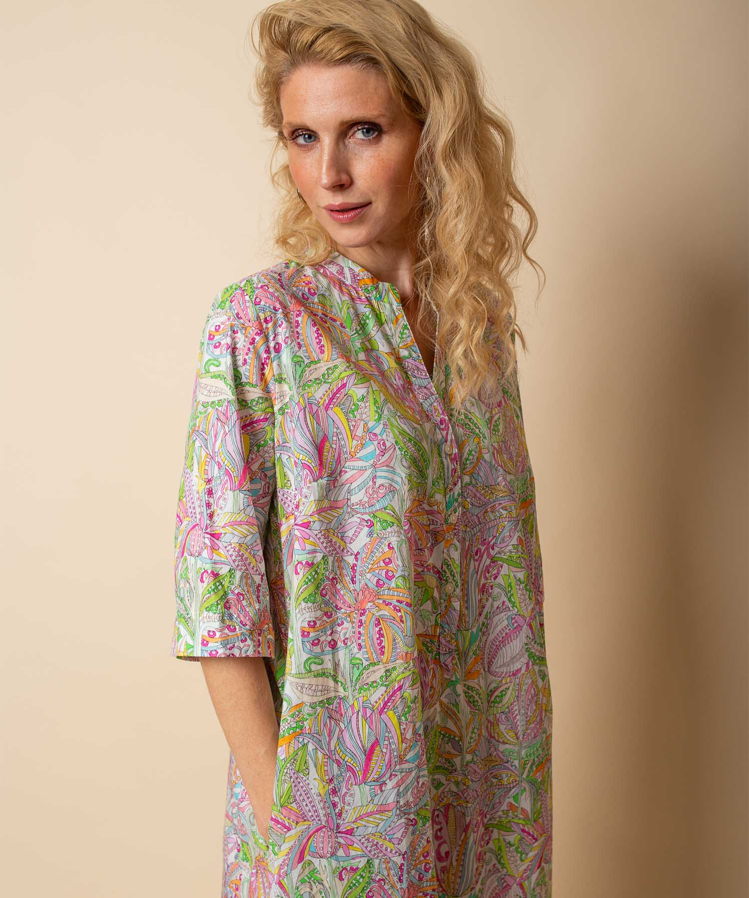 Emily van den Bergh Sommerkleid aus reiner Baumwolle mit Multicolour Print | Modehaus Wörmann