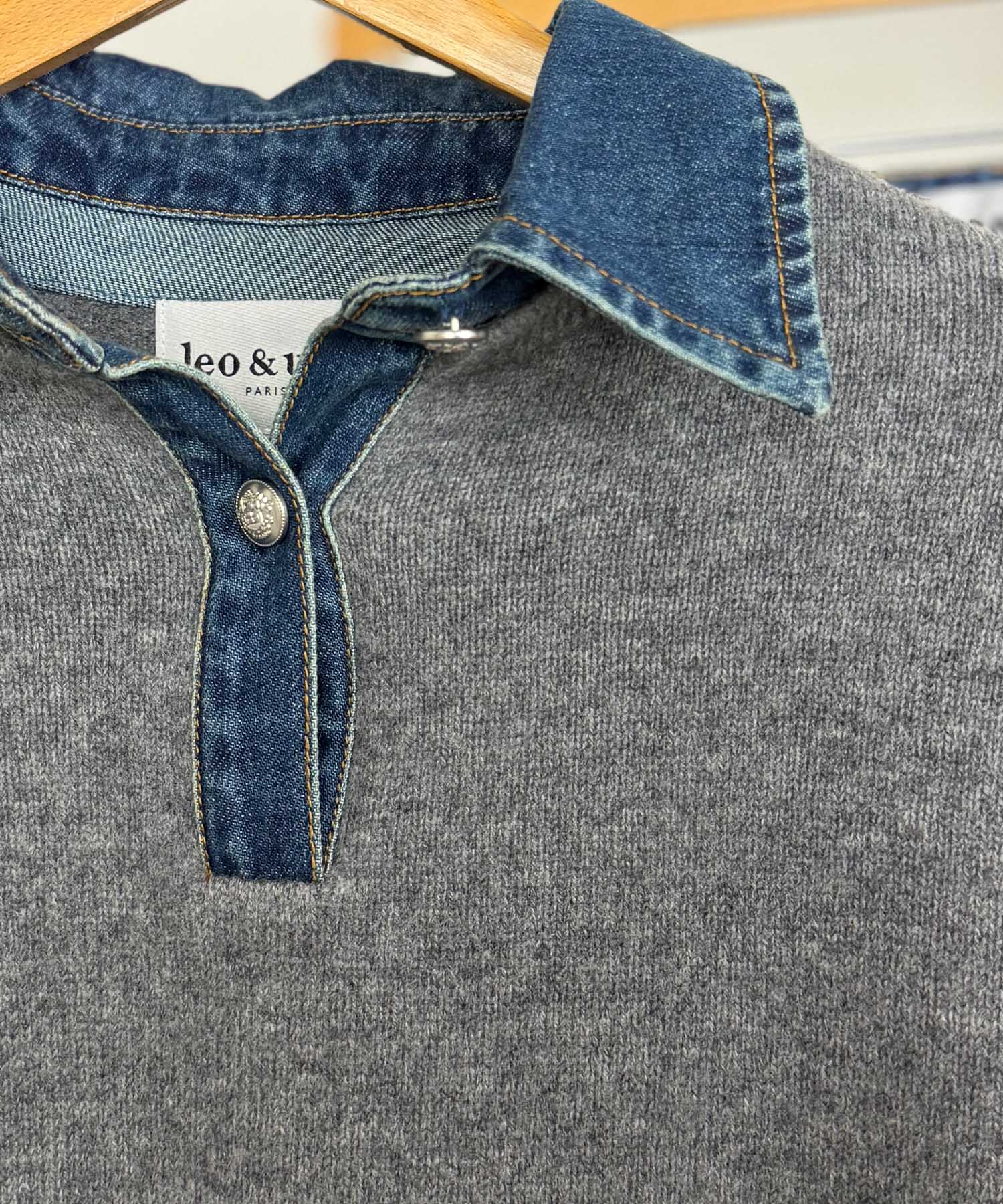 Leo & Ugo Wollpullover in Grau mit Denim-Details | Modehaus Wörmann