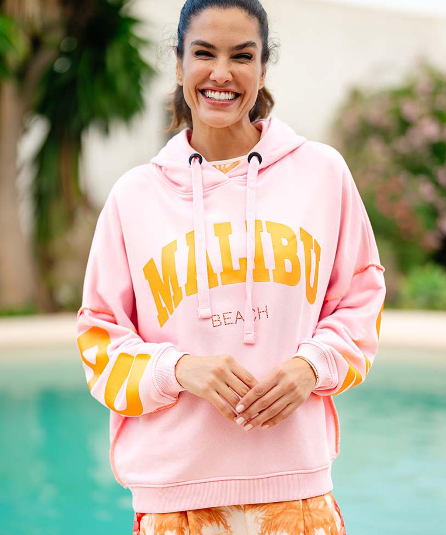 Miss Goodlife Hoodie Malibu Strass in rosa