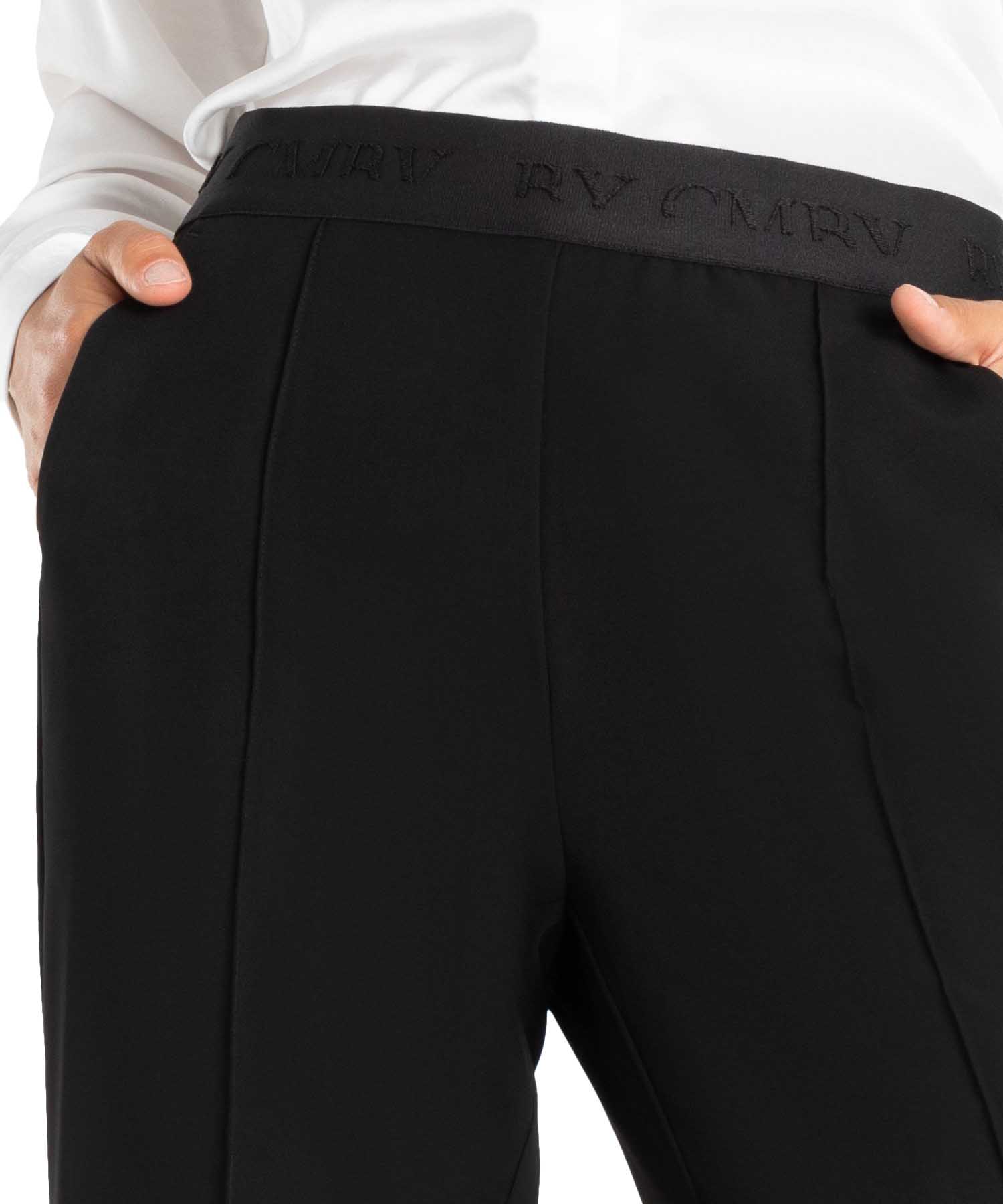 Cambio Hose – Modell AVA: Moderne Eleganz im Technostretch