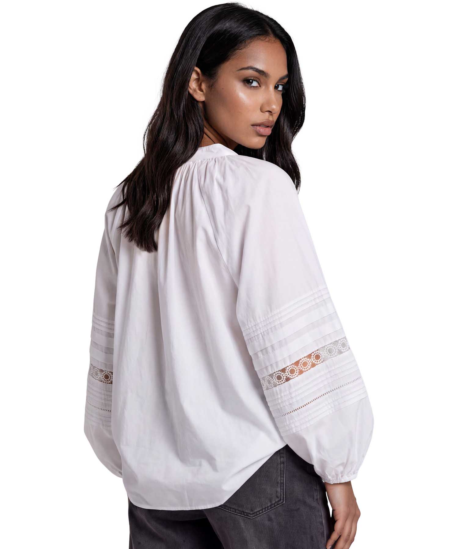 NARLI COLLECTION Baumwollbluse in Weiß mit Spitze und Biesen