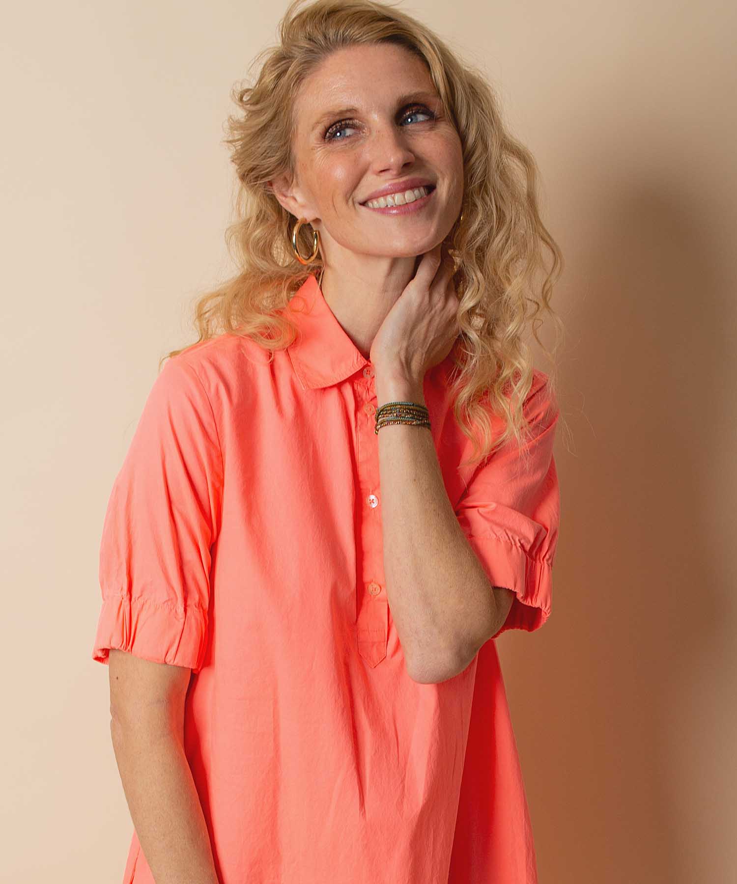 Emily van den Bergh Blusenkleid aus reiner Baumwolle in Neon Orange | Modehaus Wörmann
