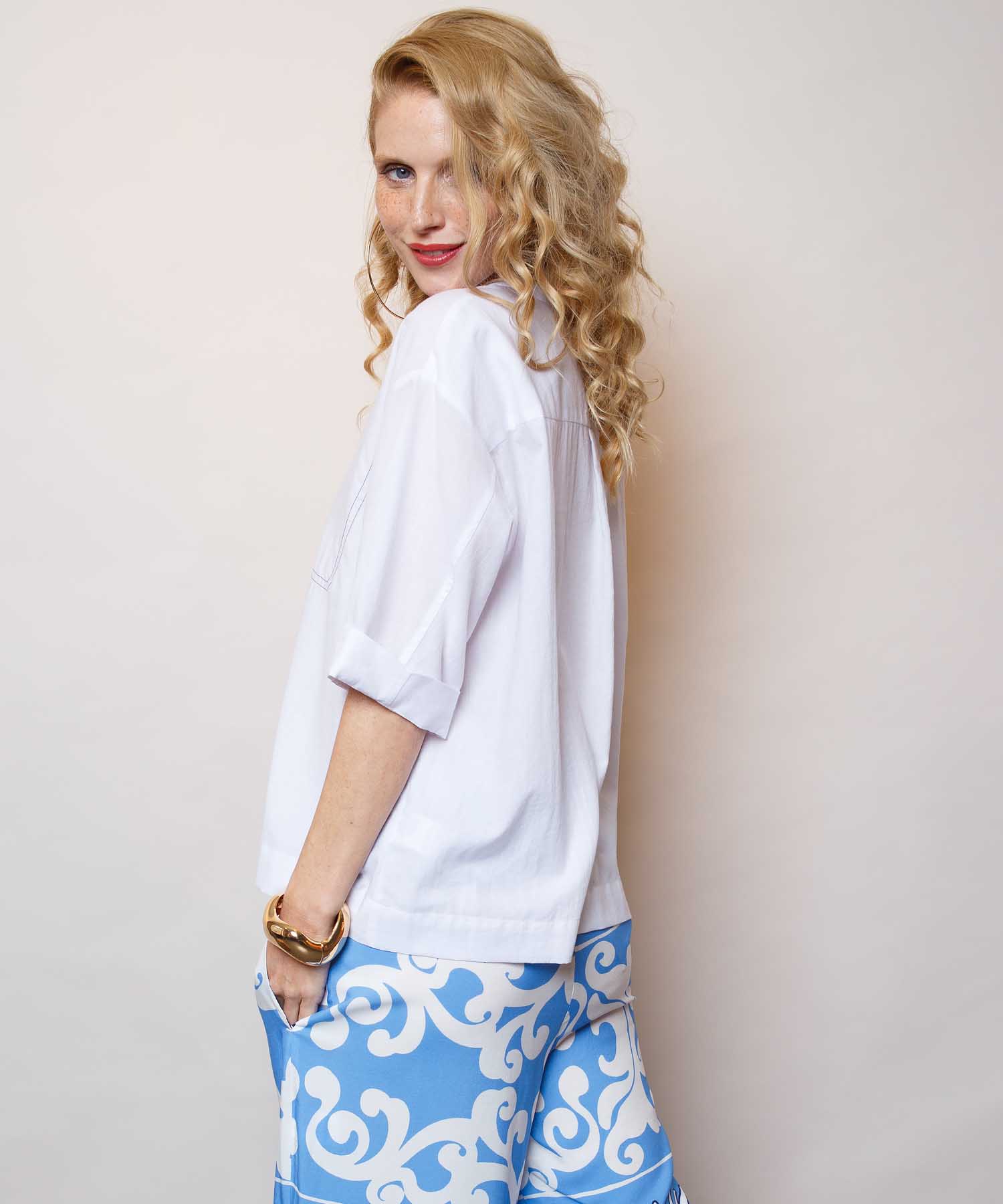 Emily van den Bergh lässige Shirtbluse