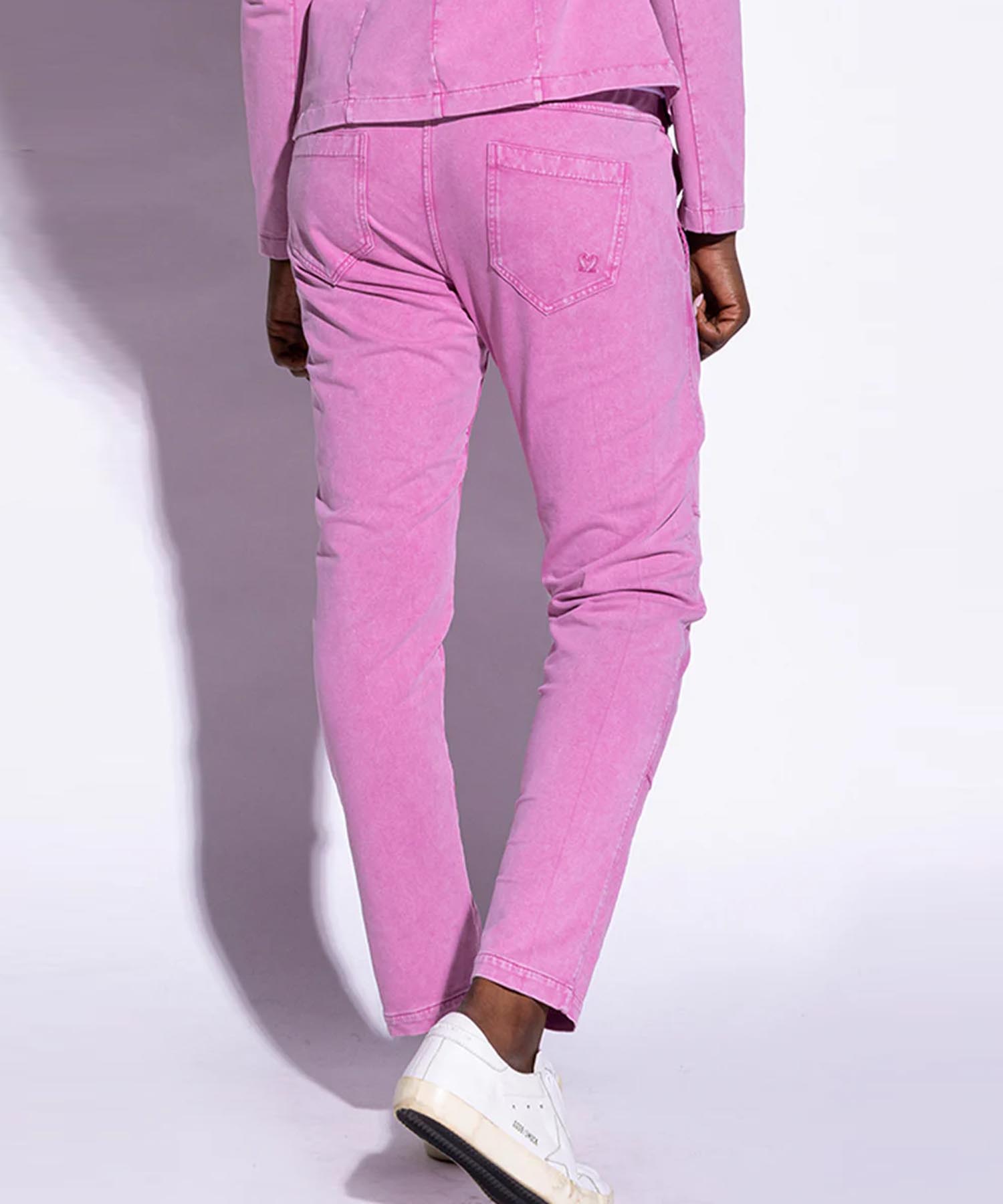 Hose You Two im Materialmix in gewaschener Optik