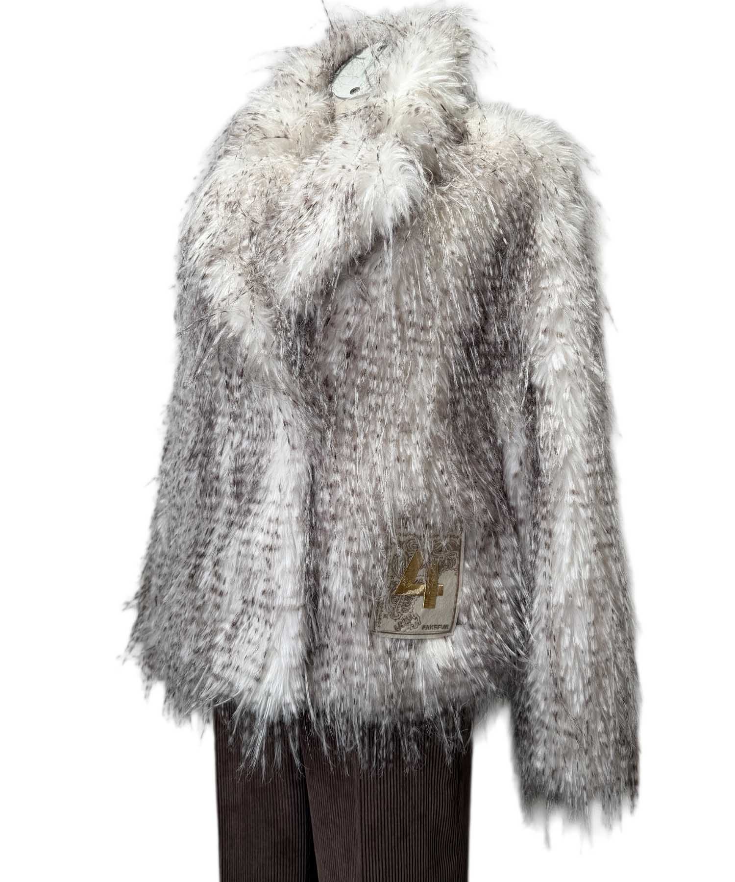 Elegante Damen Kunstpelzjacke von Grace mit Schalkragen Elegante Damen Kunstpelzjacke von Grace mit Schalkragen