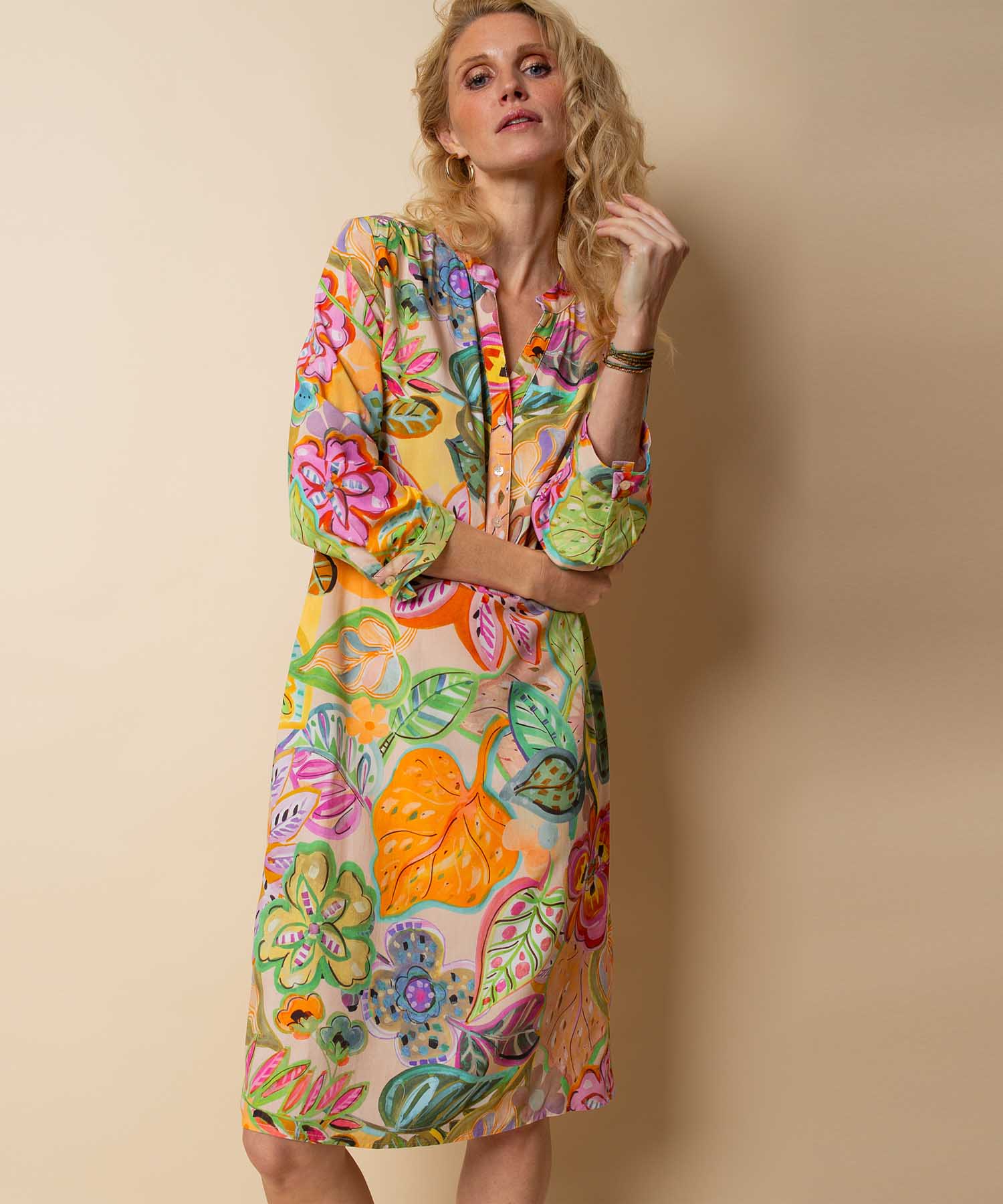 Emily van den Bergh Kleid aus reiner Viskose mit Multicolour Flower Print | Modehaus Wörmann