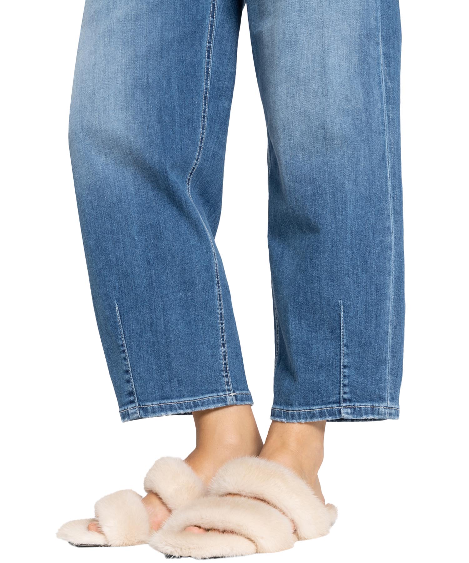 Cambio Jeans Elin |  lässige Jeans für stilvolle Looks in mittelblauer Waschung Cambio Jeans Elin |  lässige Jeans für stilvolle Looks in mittelblauer Waschung