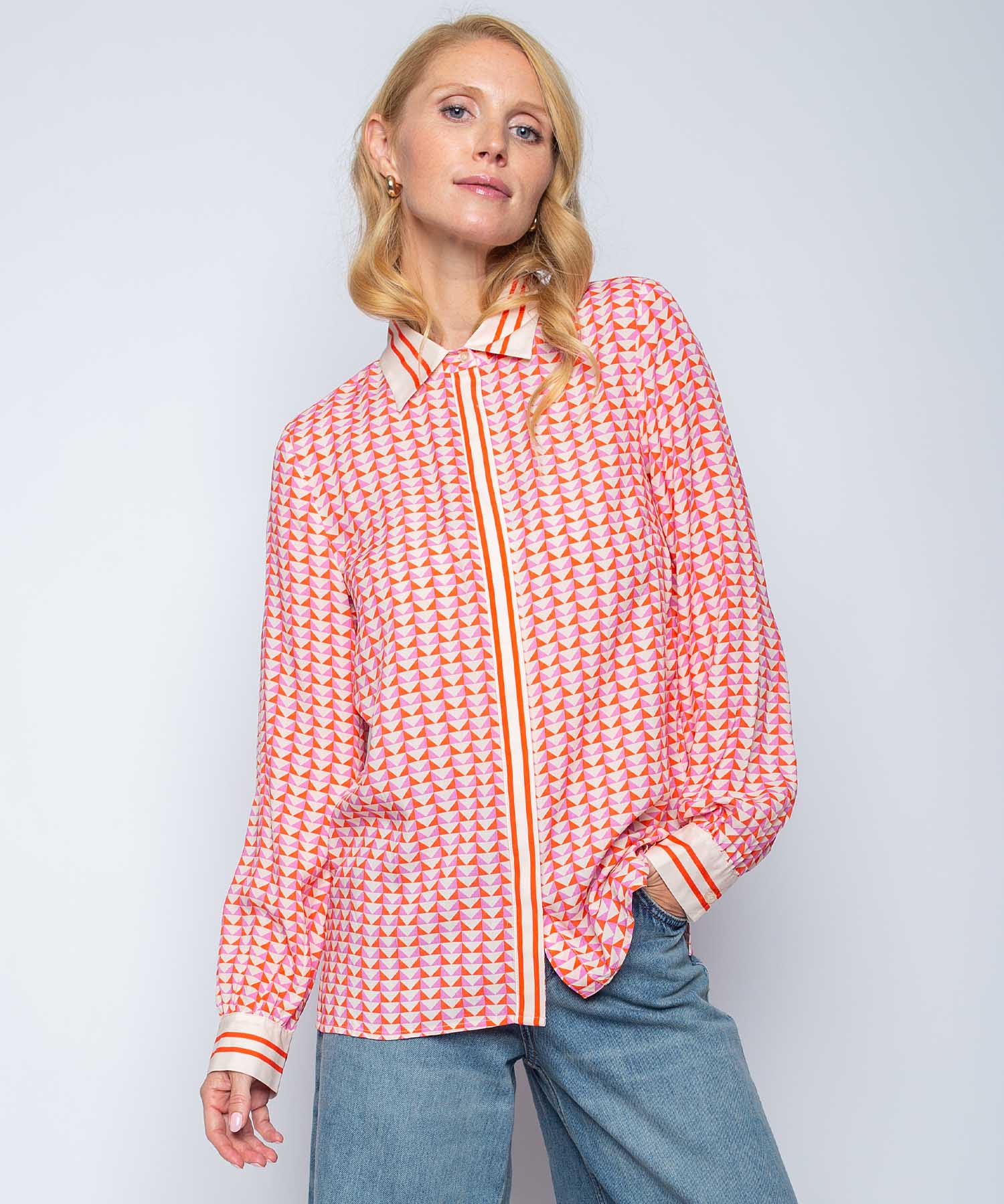 Emily van den Bergh Bluse im geometrischen Bordürendruck