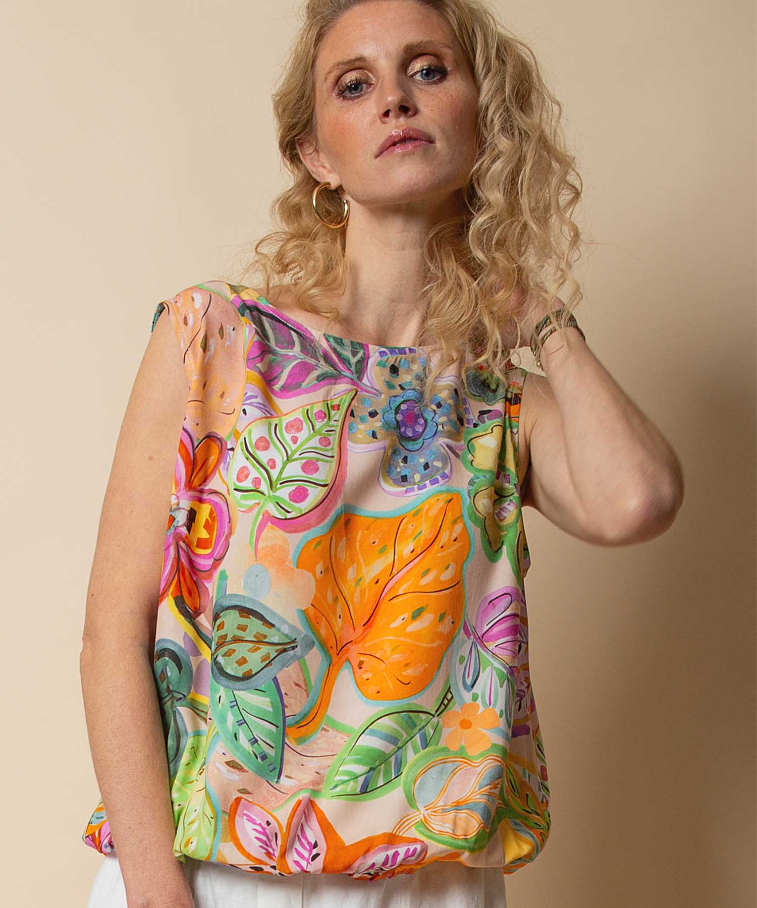 Emily van den Bergh Blusentop aus reiner Viskose mit Multicolour Flower Print | Modehaus Wörmann