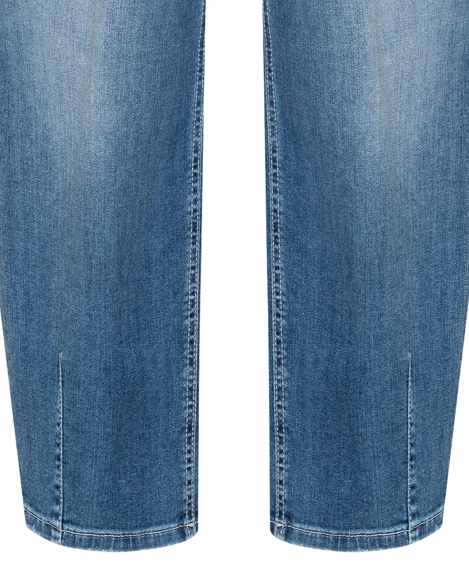 Cambio Jeans Elin |  lässige Jeans für stilvolle Looks in mittelblauer Waschung Cambio Jeans Elin |  lässige Jeans für stilvolle Looks in mittelblauer Waschung