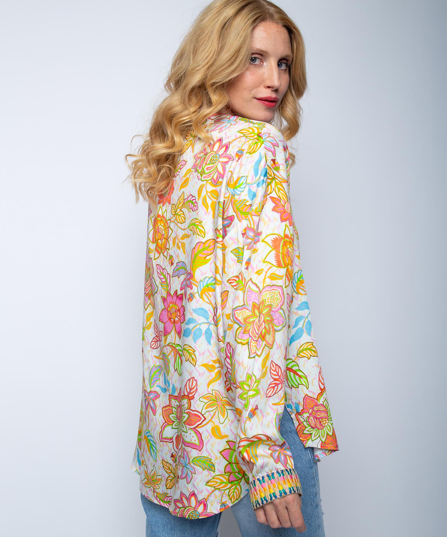 Emily van den Bergh Bluse im multicolour Blumen Druck aus Viskose