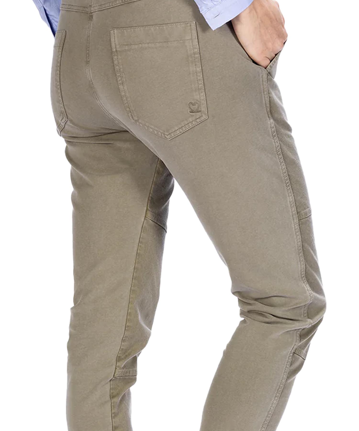 Hose You Two im Materialmix im vintage-look