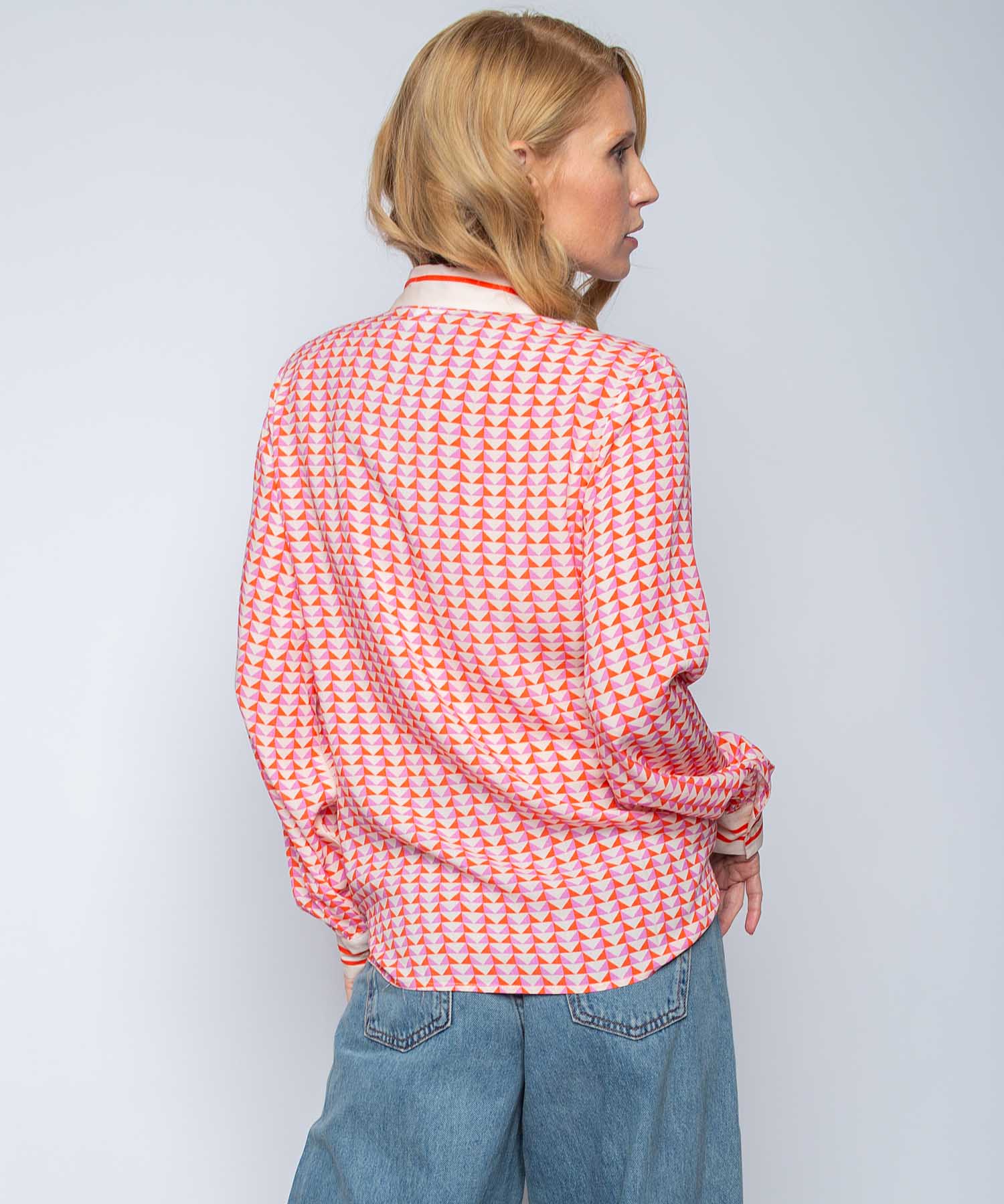 Emily van den Bergh Bluse im geometrischen Bordürendruck