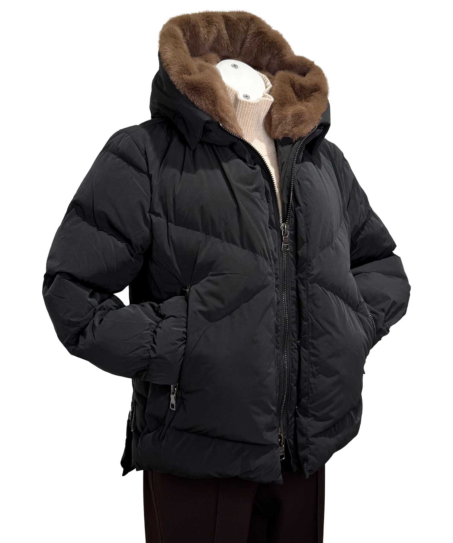 Blonde No. 8 Steppjacke SNOW – warme Damenjacke in schwarz mit Kapuze und Kunstfell Blonde No. 8 Steppjacke SNOW – warme Damenjacke in schwarz mit Kapuze und Kunstfell