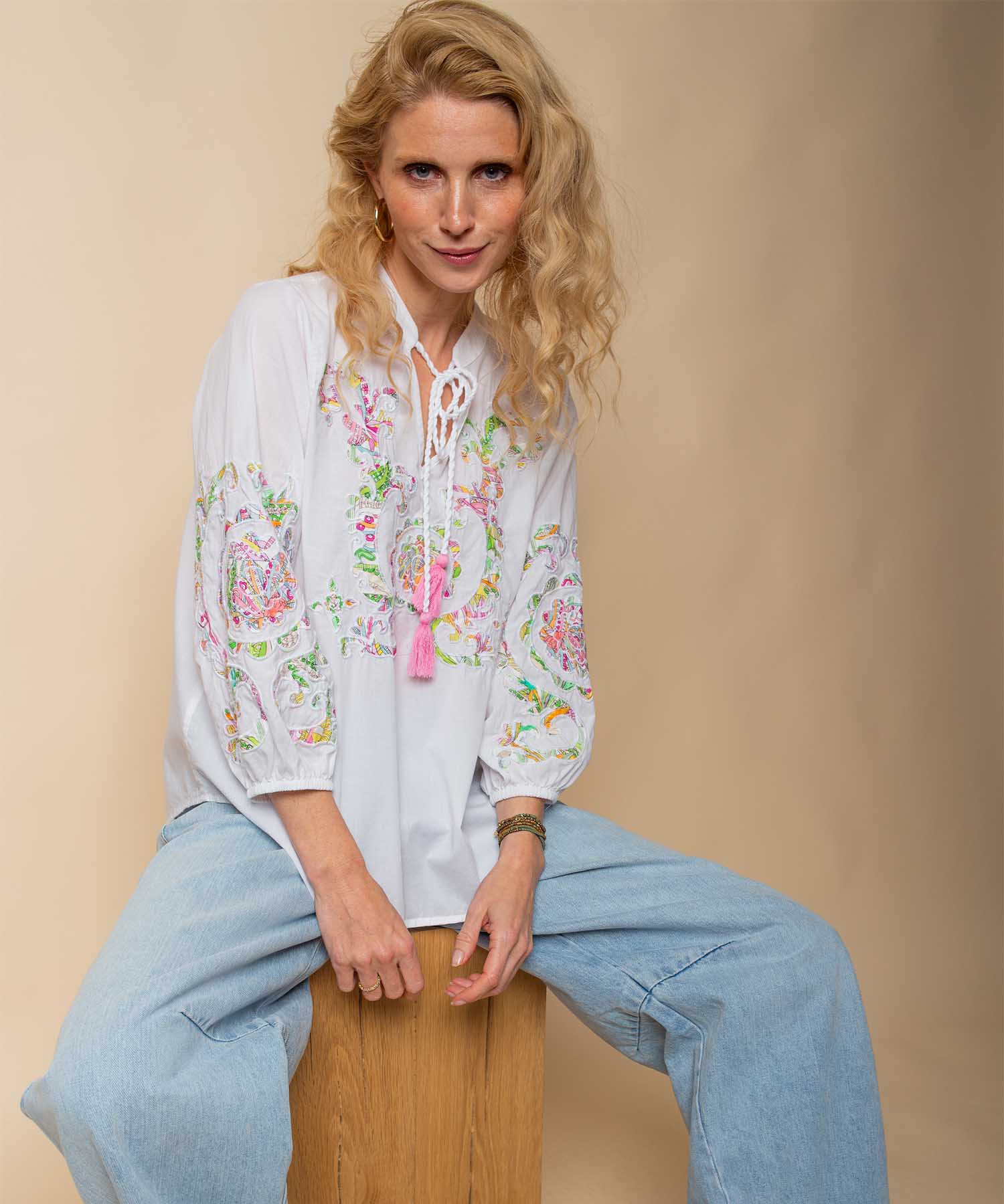 Emily van den Bergh Tunikabluse aus reiner Baumwolle mit Stick-Applikation | Modehaus Wörmann