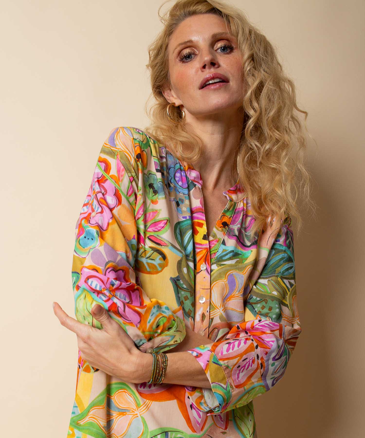 Emily van den Bergh Kleid aus reiner Viskose mit Multicolour Flower Print | Modehaus Wörmann