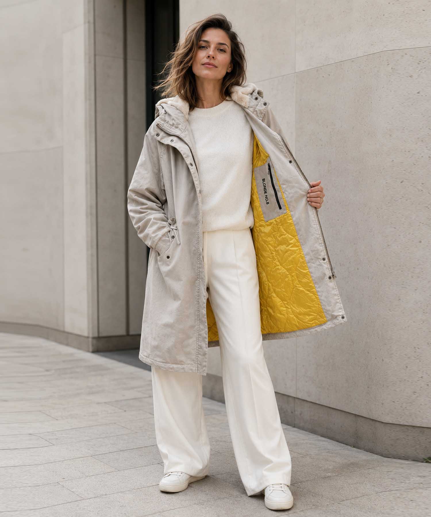 Blonde No. 8 Parka Emma in Sand mit gelbem Innenfutter