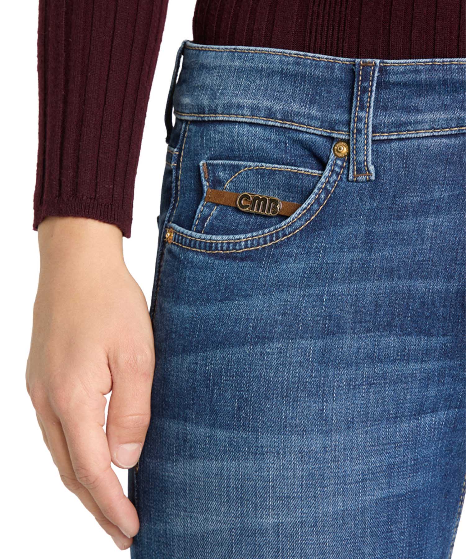 Cambio Modell Tess  | moderne Jeans in mittelblauer Waschung